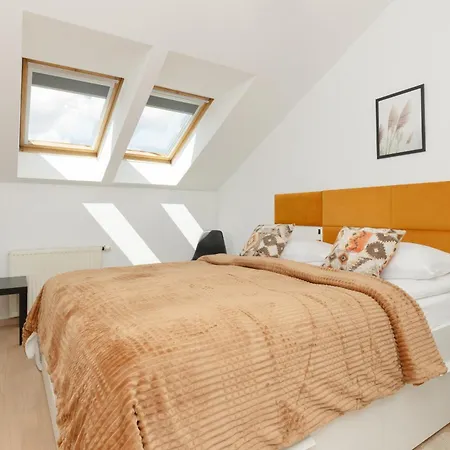 Family Apartment In Warsaw With 3 Bedrooms & Ac Near Metro Stoklosy By Noclegi Renters Zewnętrze zdjęcie
