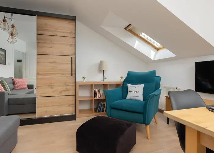 Family Apartment In Warsaw With 3 Bedrooms & Ac Near Metro Stoklosy By Noclegi Renters